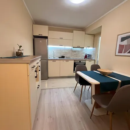 Apartment Cozy Near Center